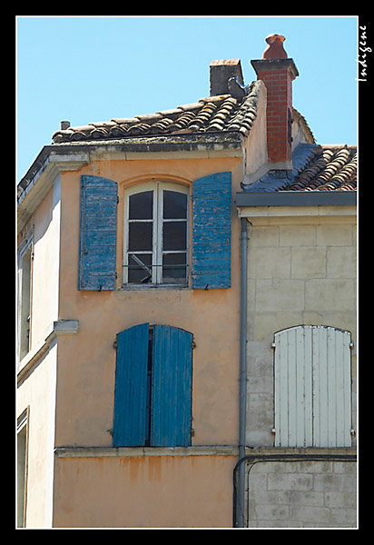 La maison aux volets bleus