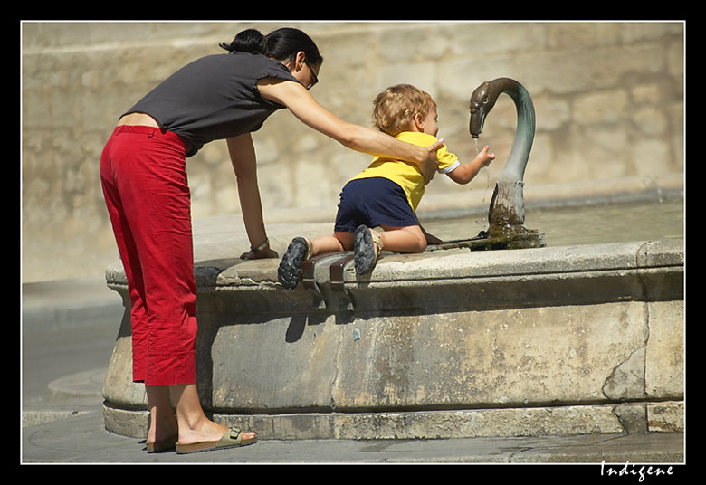 Garçonnet à la fontaine