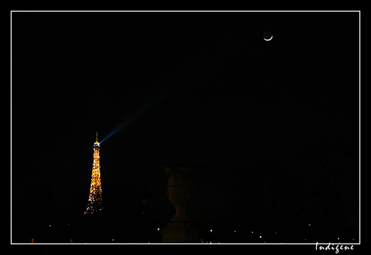 La Lune et la Tour Eiffel