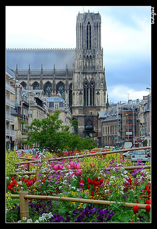 La cathédrale de Reims avant le tramway